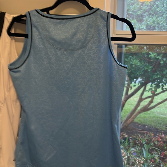 Bolle Bundle - lot of 4 Women's High Performance Athletic Tank Tops EUC. SZ:M - Picture 15 of 16